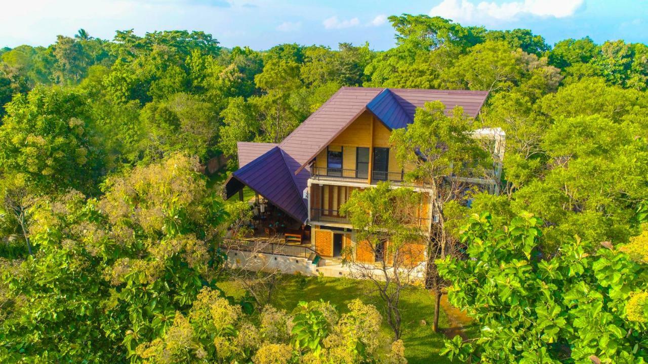 Go Go Green Resort Habarana Esterno foto